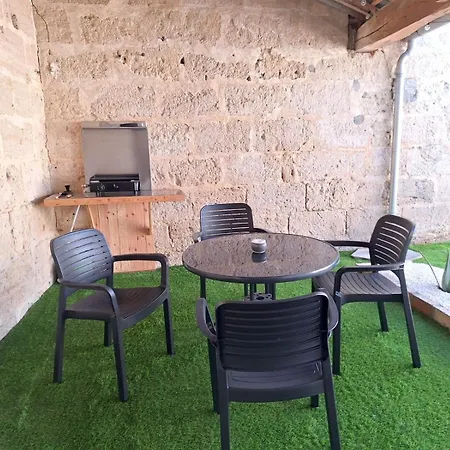 La Maison Douessine - Hyper Centre La Fontaine - Wifi Gratuit -proche Bioparc Zoo Feriehus *