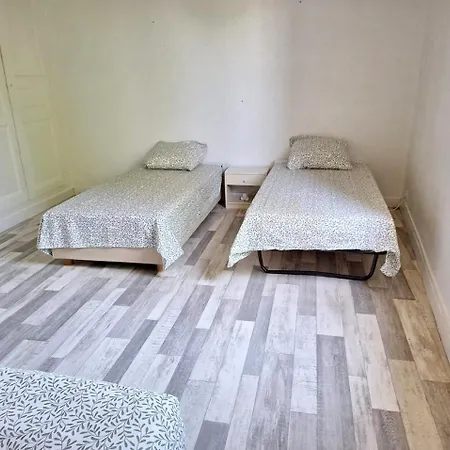 La Maison Douessine - Hyper Centre La Fontaine - Wifi Gratuit -proche Bioparc Zoo * Doué-la-Fontaine