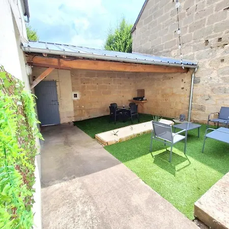 Feriehus La Maison Douessine - Hyper Centre La Fontaine - Wifi Gratuit -proche Bioparc Zoo